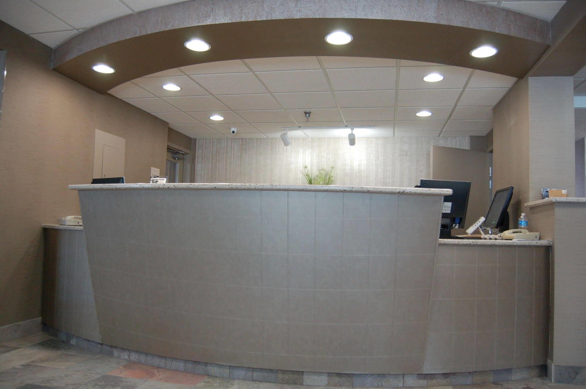 Brentwood Inn And Suites ロチェスター エクステリア 写真